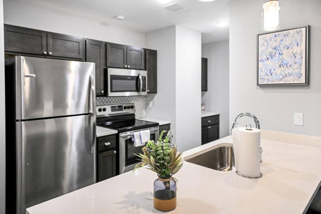2Br Unit In The Heart Of Dt On Playhouse Square, With Pool And Gym Access-1106 Cleveland Exterior foto