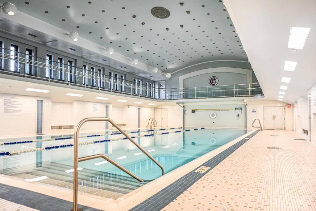 2Br Unit In The Heart Of Dt On Playhouse Square, With Pool And Gym Access-1106 Cleveland Exterior foto