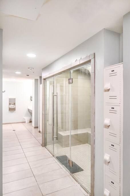 2Br Unit In The Heart Of Dt On Playhouse Square, With Pool And Gym Access-1106 Cleveland Exterior foto